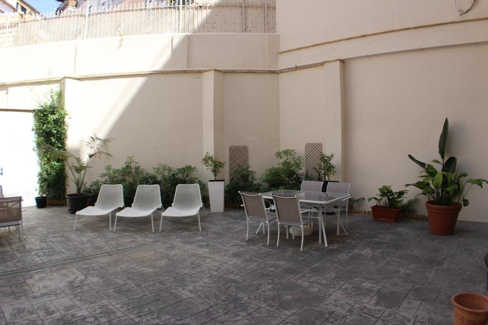 Soho Valencia Aparthotel Bagian luar foto