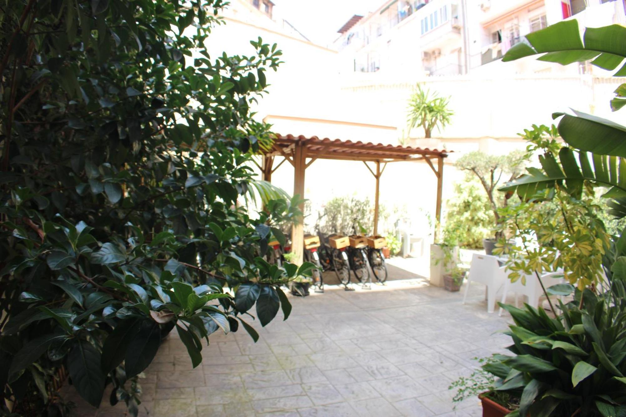Soho Valencia Aparthotel Bagian luar foto